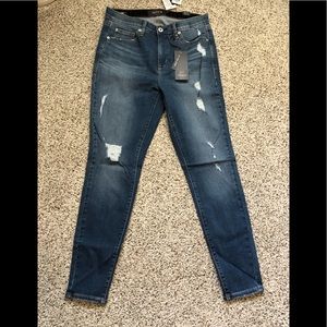 NWT Torrid Sky High Skinny destructed jeans 12 R